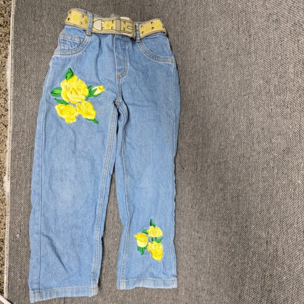 Hot‎ Tots Girls 4T Vintage Light Wash Denim Floral Rose Embroidered Jeans Belted